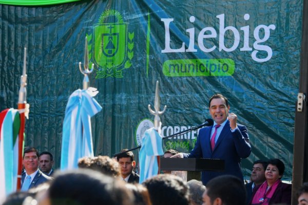 Valdés anunció la construcción de una escuela secundaria