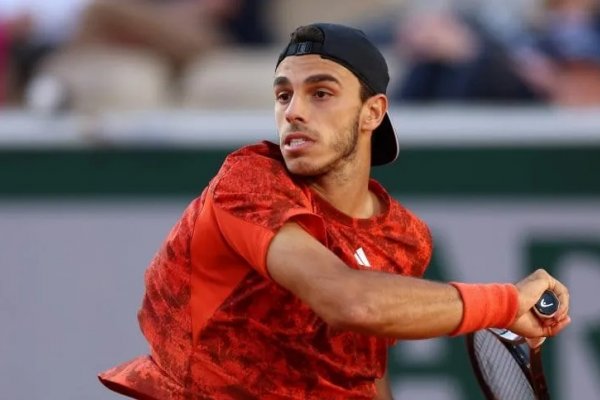 Francisco Cerúndolo, Tomás Etcheverry y Genaro Olivieri, a tercera ronda de Roland Garros