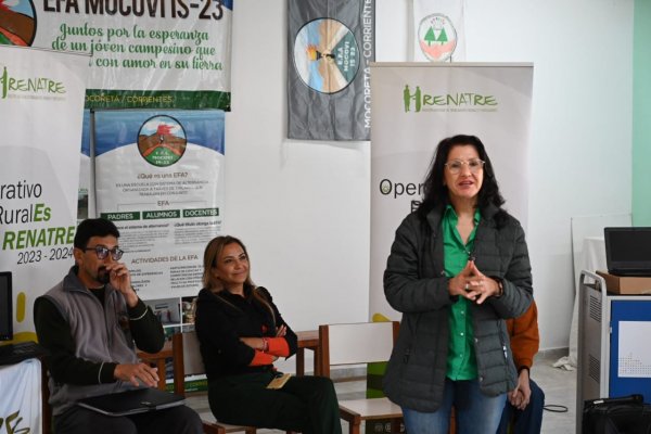 RENATRE donó material educativo a la EFA “Mocoví” de Mocoretá