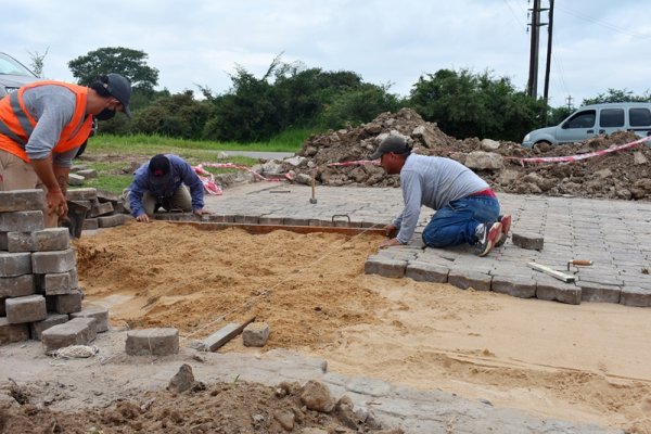 La Provincia recupera todas las calles de adoquín del barrio Independencia