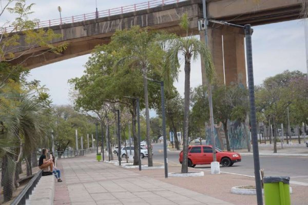 Corrientes: mujer fue rescatada por la policía de un supuesto suicidio