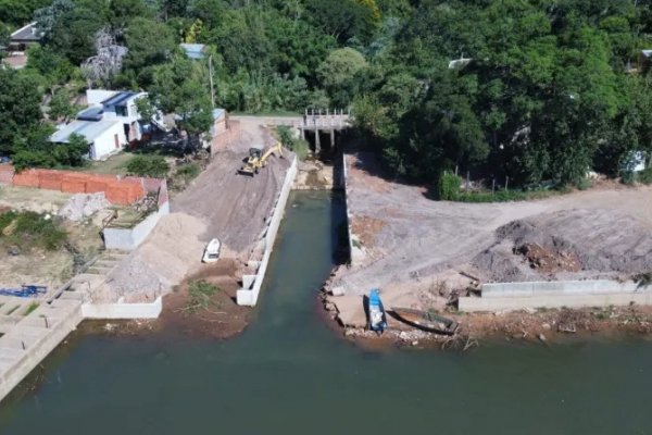 Se reanudaron las obras de defensa y extensión de la costanera