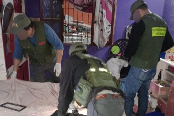 Gendarmes allanaron un domicilio en Corrientes por presunta venta de estupefacientes