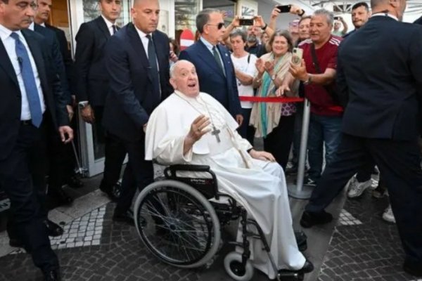 Dieron de alta al Papa Francisco