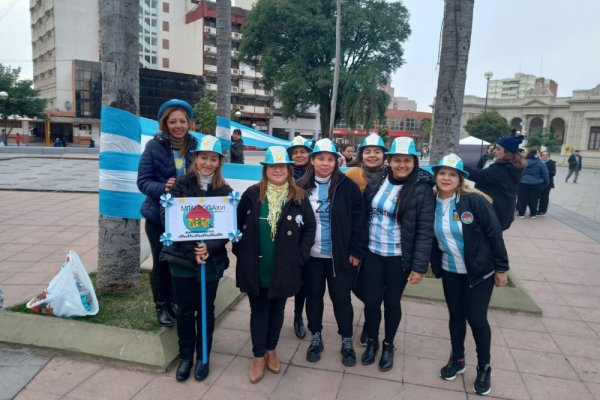 Banderazo de los Mitaí: realizan actividad por el Día de la Bandera