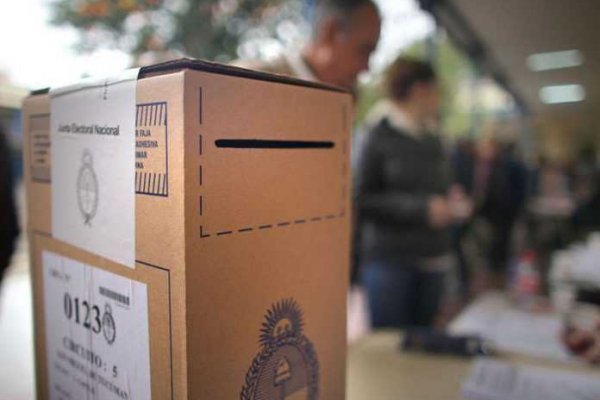 Elecciones en Chaco: oficialismo y oposición pelean voto a voto