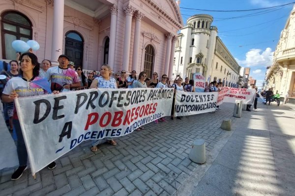 IOSCOR y mejores salarios: docentes correntinos filtran reclamos locales en el marco del paro nacional