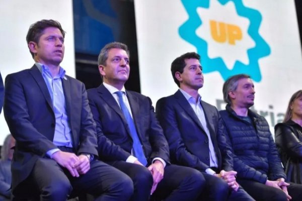 Máximo Kirchner: “Sergio y Axel pueden impulsar la titánica tarea de sacar a la Argentina adelante”