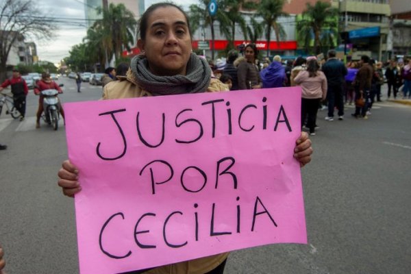 Convocan a una marcha en el puente Corrientes-Chaco por la joven desaparecida