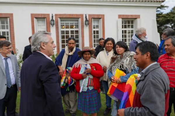 Alberto Fernández recibió a representantes de comunidades originarias de Jujuy
