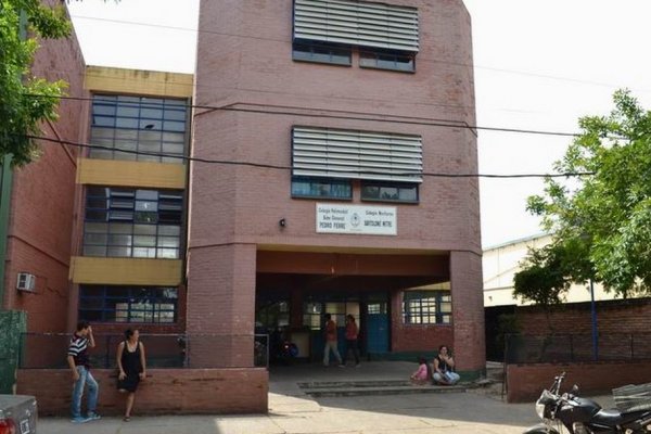 Estudiante correntino atacó con un cuchillo a su compañero