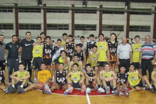 Atlético Pinguinos e Instituto San Martín al F4