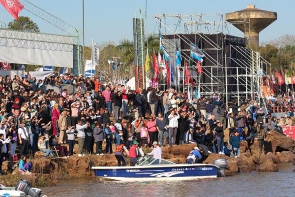 Emprendedores correntinos enfurecidos por los montos en los servicios para la Fiesta del Surubí