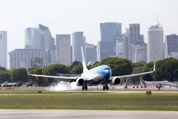 Cancelaron todos los vuelos a Corrientes por el temporal en Buenos Aires