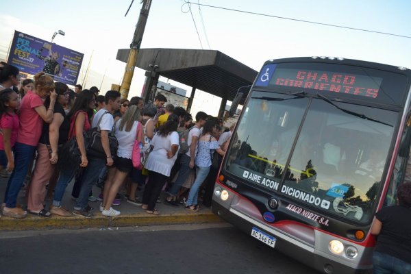 Tras el paro de colectivos en Resistencia, el servicio Chaco-Corrientes funciona con normalidad