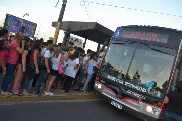 Servicio interprovincial Chaco - Corrientes: una de las empresas circula con normalidad