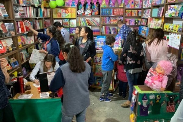 Feria Provincial del Libro en Corrientes: grilla para este domingo