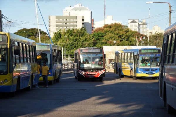 Impactante caída de subsidios nacionales al transporte público en Corrientes