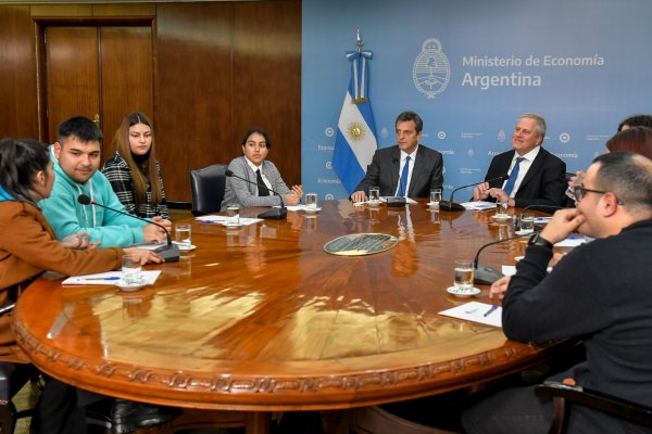 El impacto en Corrientes tras un anuncio de Massa: más ingresos nacionales mensuales