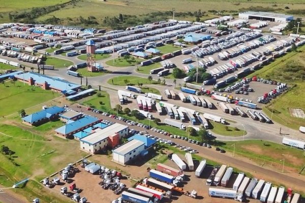 En Santo Tomé protestan aduaneros en la frontera con Brasil