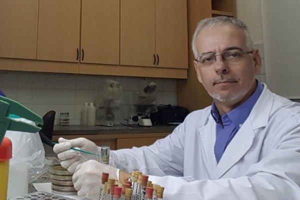 Investigador de la UNNE disertará sobre bacterias resistentes a los antimicrobianos