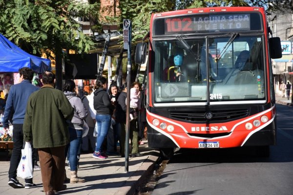 Las empresas pagaron y el servicio de transporte está garantizado