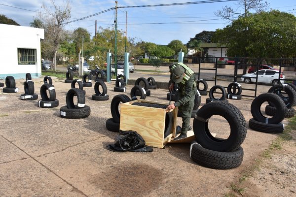 Corrientes: hallan 64 neumáticos ilegales dentro de encomiendas
