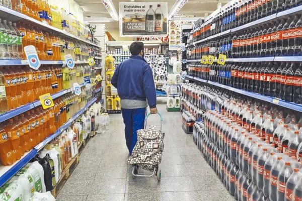 Impacto de la motosierra: ventas en supermercados cayeron por debajo de los niveles de la pandemia