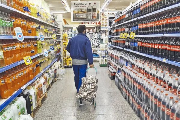 Impacto de la motosierra: ventas en supermercados cayeron por debajo de los niveles de la pandemia