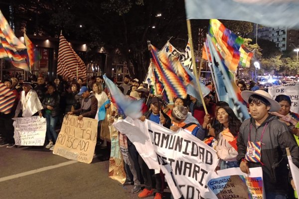 Movilizaciones: indígenas argentinos marcharon en defensa de sus derechos