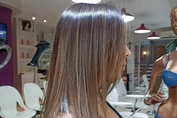 Claves para el pelo lacio sin frizz en el Salón & Spa de Sandra Espínola