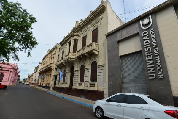 Jubilados docentes universitarios cobran con aumento desde septiembre