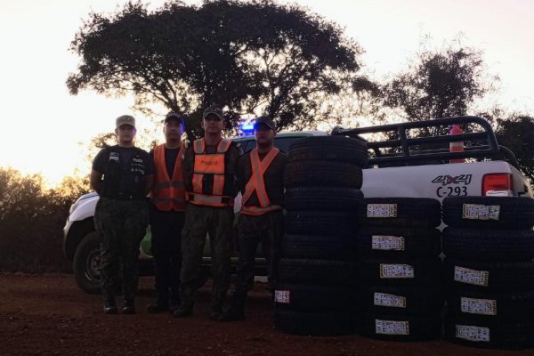 Corrientes: secuestran neumáticos y demoran a dos personas