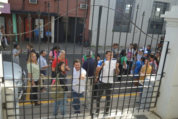 Aumento del boleto: rechazo vecinal y de sindicatos de la Multisectorial Corrientes
