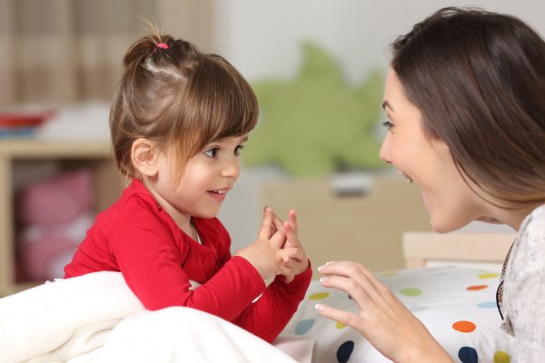 Ejercicios: cómo mejorar el habla de tus hijos
