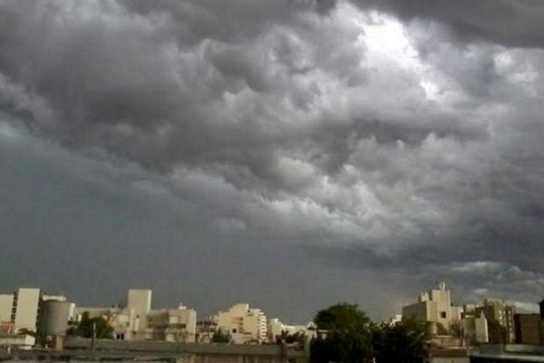 Viernes con probabilidad de tormentas aisladas durante todo el día en Corrientes