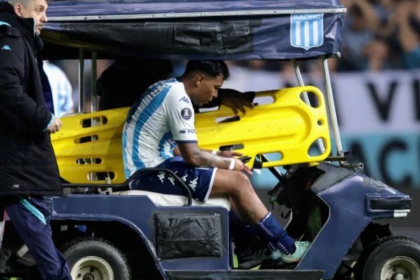 ¿Llega o no?: Preocupación en Racing por la lesión de Roger Martínez a días del cruce con Boca