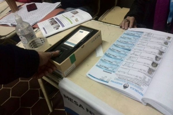 Modernidad: Éste domingo Misiones contará con el sistema biométrico para identificar a los votantes