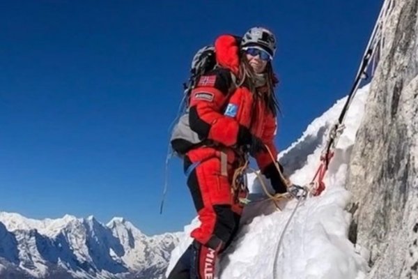 Acusan a una escaladora noruega de dejar morir a un sherpa para alcanzar un récord