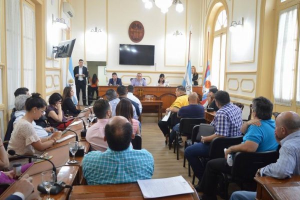 Corrientes: hoy se inicia el debate ciudadano por el aumento del boleto