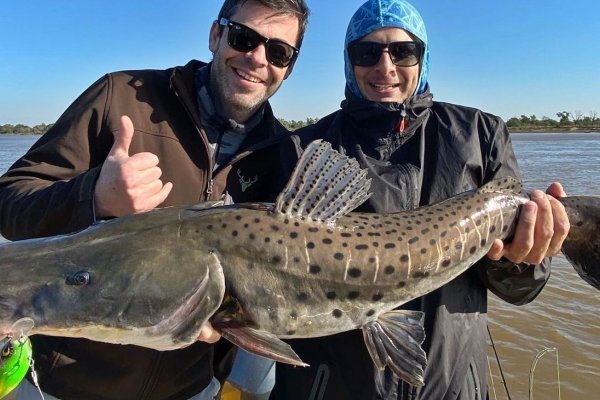 Pescadores correntinos se preparan para el fin de semana en el río Paraná