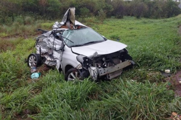 Corrientes: muere una pareja tras chocar contra un camión en Santo Tomé