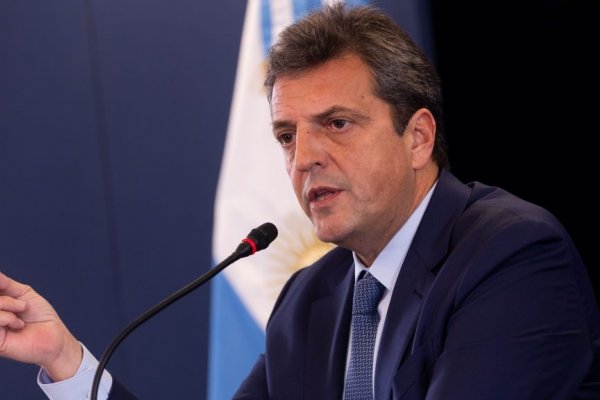 Sergio Massa anunció otro acuerdo de precios por 90 días con supermercados y mayoristas