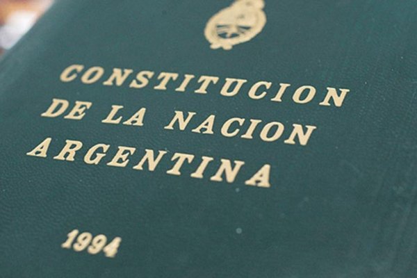 Jóvenes y viejos: más allá de la Constitución Nacional