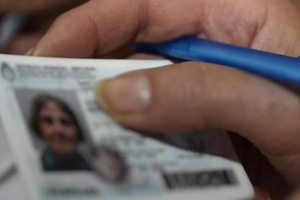 Corrientes: una mujer de más de 40 años tendrá por primera vez Documento de Identidad