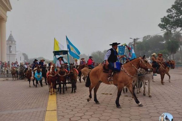 Corrientes: peregrinos llegan para honrar a San Luis, monarca de la paz y la justicia