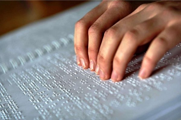Estudiantes colocarán la descripción del puente Chaco-Corrientes en braille