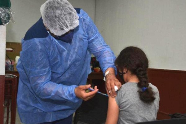 Corrientes: Salud informa quiénes deben recibir refuerzo por Covid-19