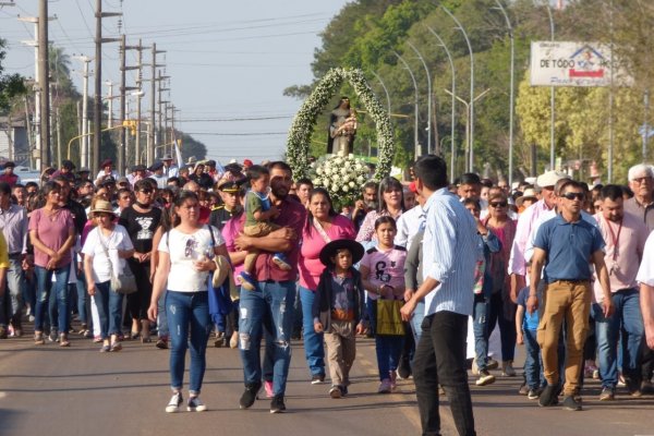 Multitudinaria participación de fieles en las fiestas patronales de Santa Rosa