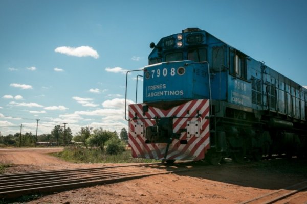 Invierten U$S 45 millones para seguir recuperando los trenes de cargas que atraviesan Corrientes